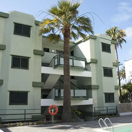 Africana Hotel